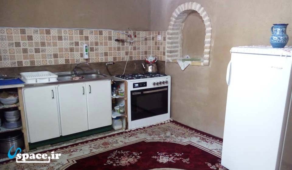 نمای آشپزخانه اقامتگاه عمارت کوچه باغ - شاندیز - روستای کاریز نو